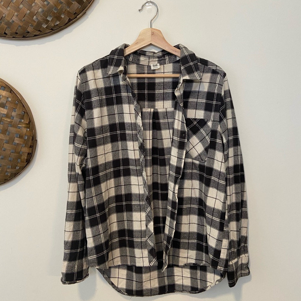Me to We flannel
